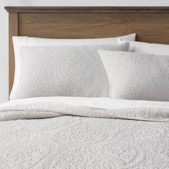 Threshold White Quilted Pillow Sham Standard Size Garment Washed - Picture 2 of 5